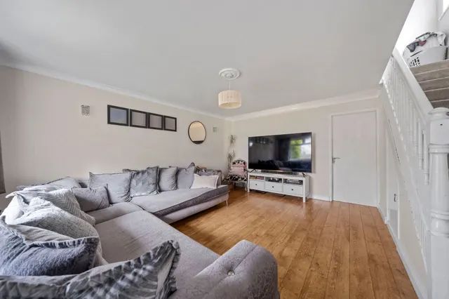 Photo 2 — Victoria Road, Ashton-In-Makerfield, Wigan, Wigan, WN4 0SZ