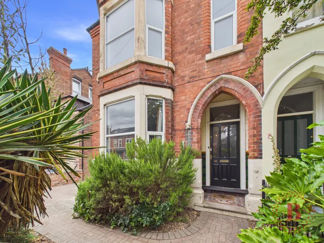 Henry Road, West Bridgford, NG2, photo 1