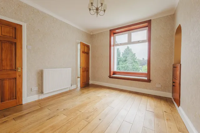 Photo 3 — Merryton Avenue, Giffnock