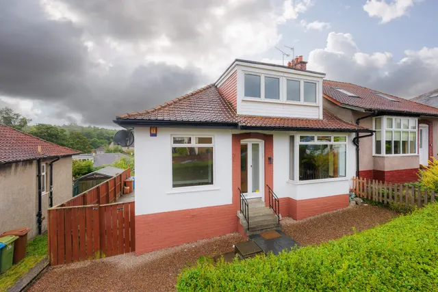 Merryton Avenue, Giffnock, photo 1