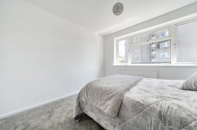 Photo 3 — York Terrace, Erith, DA8