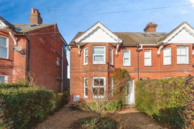 Ridgway Road, Farnham, GU9, photo 1