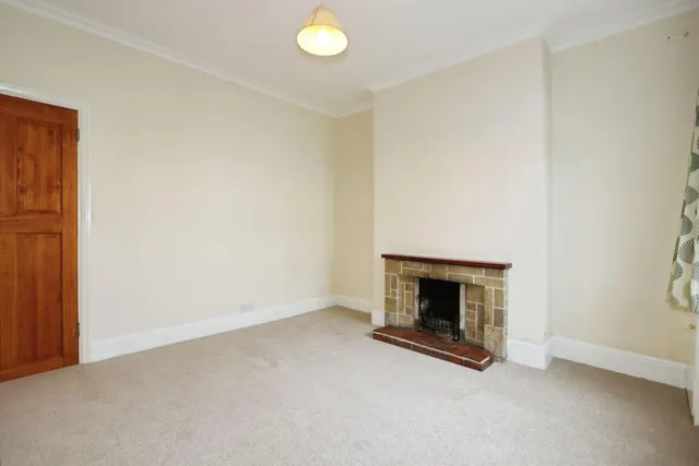Avenue Road, Ashby-De-La-Zouch, LE65, photo 3