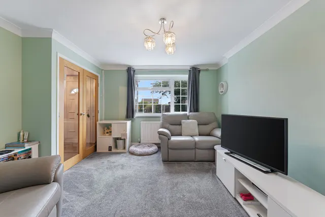 Thirsk Close, Runcorn, WA7, photo 3