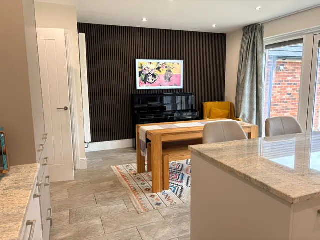 Photo 3 — Vale View, Shaftesbury, Dorset, SP7 8TJ