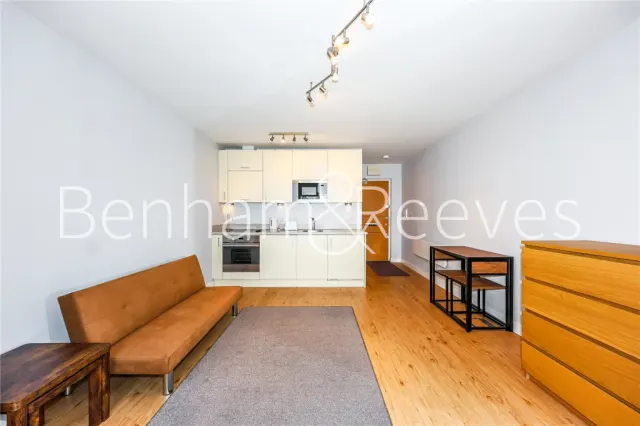 flat, Boulevard Drive, Beaufort Park, NW9