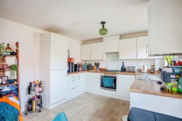 Photo 3 — Blackbird Grove, Woodlands, Doncaster