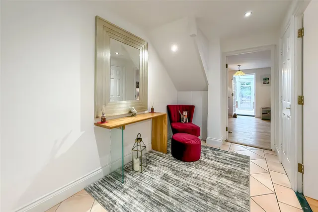 Photo 2 — Richard Stagg Close, St. Albans, Hertfordshire, AL1 5AT