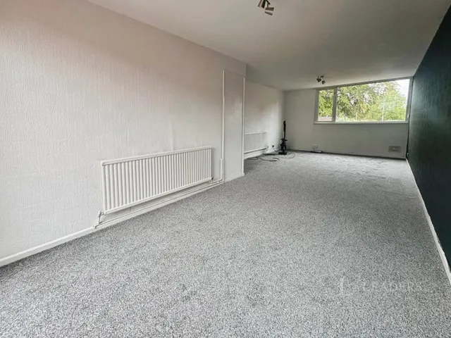 Deptford Crescent, Nottingham, NG6, photo 3