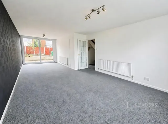 Deptford Crescent, Nottingham, NG6, photo 2