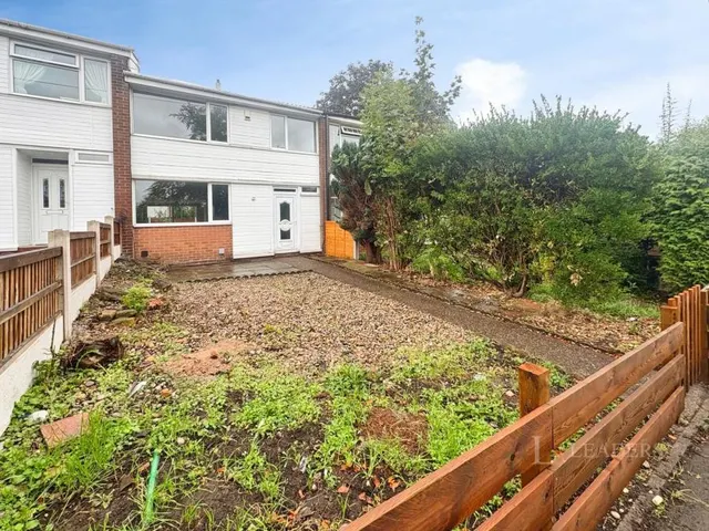 Deptford Crescent, Nottingham, NG6, photo 1