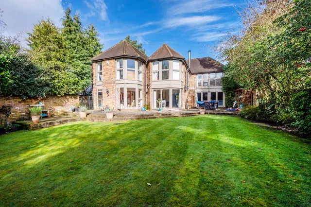 5 Eversley Park, London, photo 1
