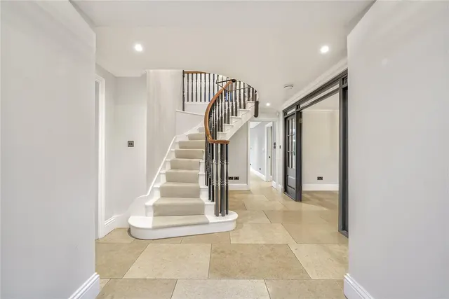 A Georgian Country House in the South Downs, 2.7 Acres, photo 2