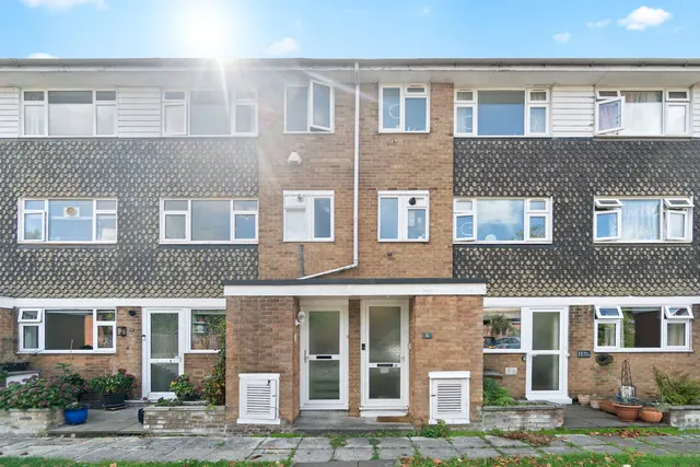 Park Hill, London, W5, photo 1