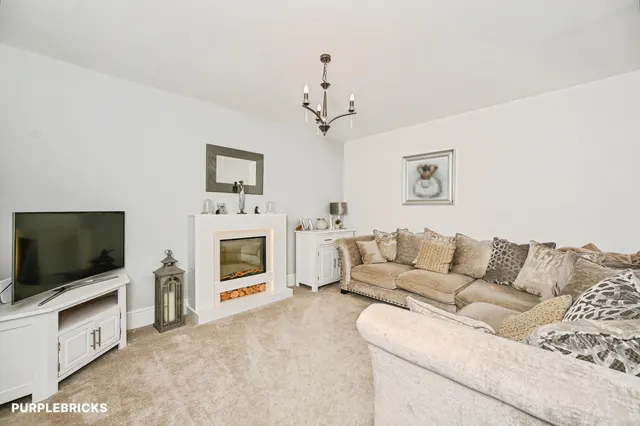 Marsh Brook Road, Widnes, WA8, photo 2