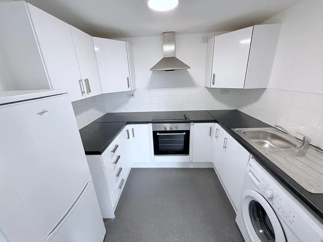 Sheridan Court, Nottingham, NG1, photo 1