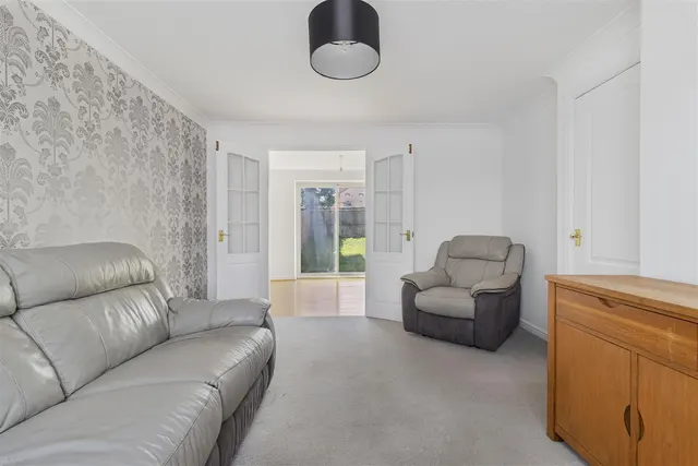 Lowry Close, Haverhill, CB9, photo 2