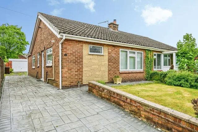 Martins Lane, Blakehall, WN8, photo 1