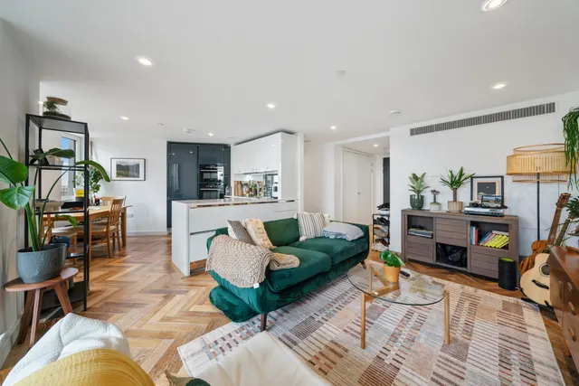 Eagle Point, City Road, London, EC1V, photo 1