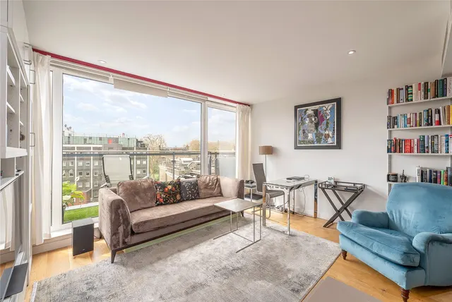 Photo 2 — Hepworth Court, 30 Gatliff Road, SW1W