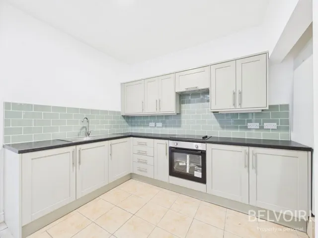 South Bank Road, Fairfield, L7, photo 2