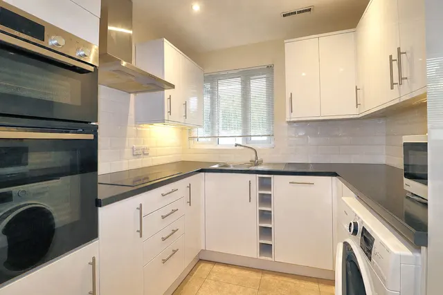 Fairmead, Woking, GU21, photo 3