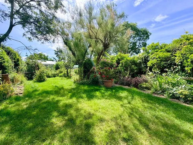 Photo 3 — Berghers Hill, Wooburn Green HP10 0JP