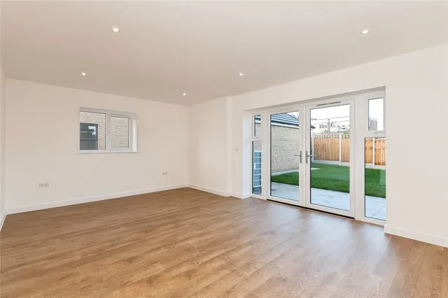 Photo 3 — Ganels Mews, Ganels Road, Billericay, Essex, CM11