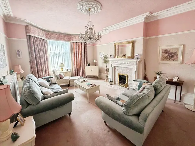 Photo 2 — Thorne Road, Doncaster, South Yorkshire, DN2
