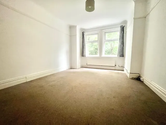 Richmond Park Road, Bournemouth, BH8, photo 2