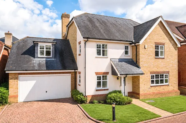 Knox Road, Guildford, GU2, photo 1