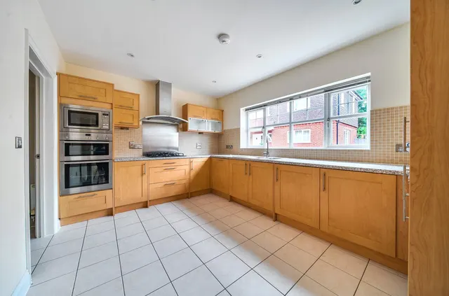 Knox Road, Guildford, GU2, photo 3