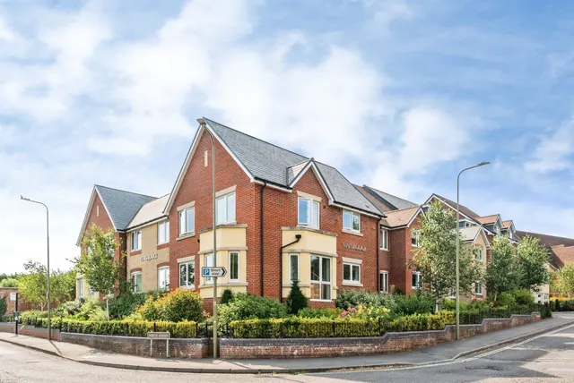 Greyhound Lane, Thame, photo 1