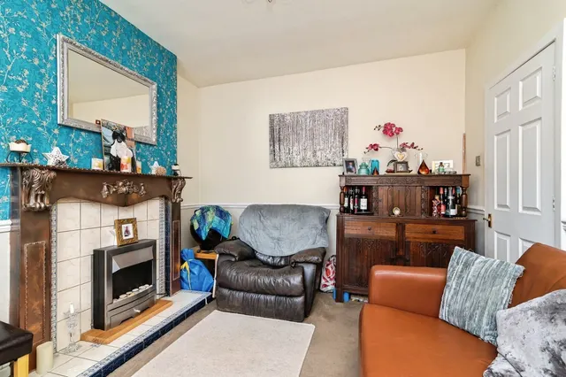 Photo 3 — Willow Road, Carlton, Nottingham, Nottinghamshire, NG4