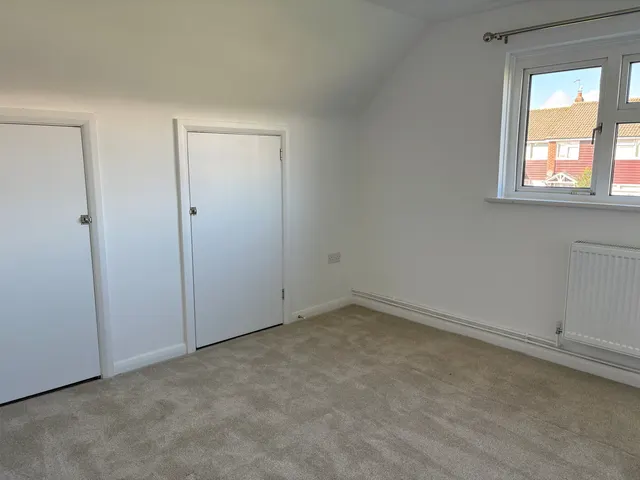 Redhorn Gardens, Devizes, SN10, photo 2