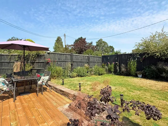 Whitchurch, HR9, photo 2
