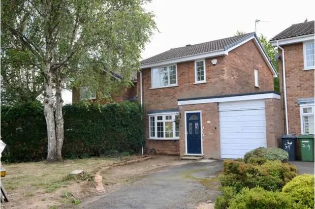 Clewley Drive, Wolverhampton, photo 1