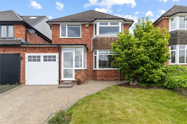 Lickey Square, Lickey, Birmingham, B45 8HA, photo 1