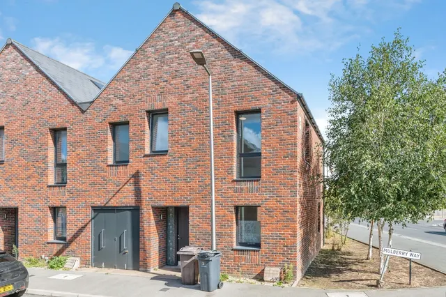 Mulberry Way, Tilbury, Essex, RM18, photo 1