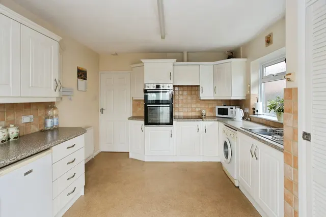 Orchard Drive, Tonbridge, TN10, photo 3