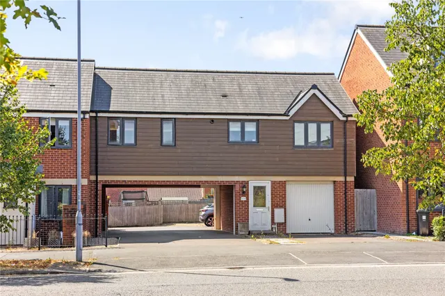Jenner Boulevard, Lyde Green, BS16, photo 1