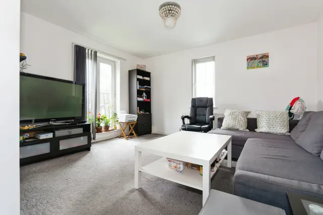 Photo 2 — Collingtree Court, Solihull, West Midlands, B92