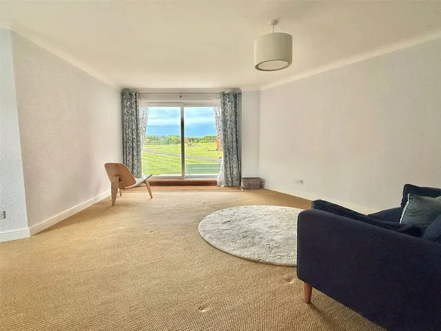 Milford on Sea, Lymington, photo 3