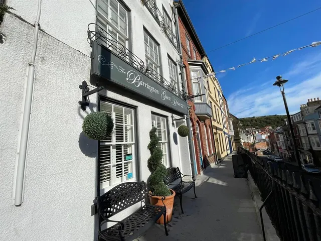 Photo 3 — Palace Hill Eastborough, Scarborough YO11 1NL