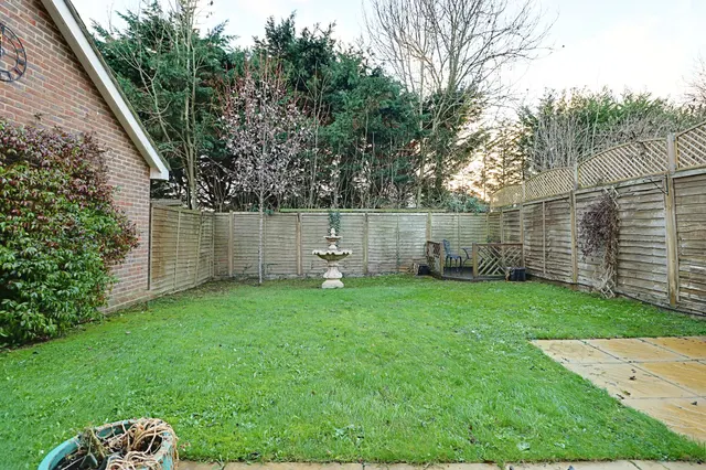 School Lane, Sawbridgeworth, CM21, photo 3