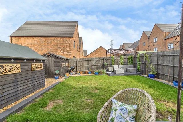 Hawthorn Lane, Houghton Regis, LU5, photo 3