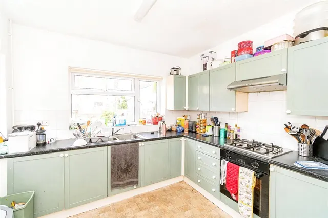 Cranbury Avenue, Newtown, SO14, photo 3