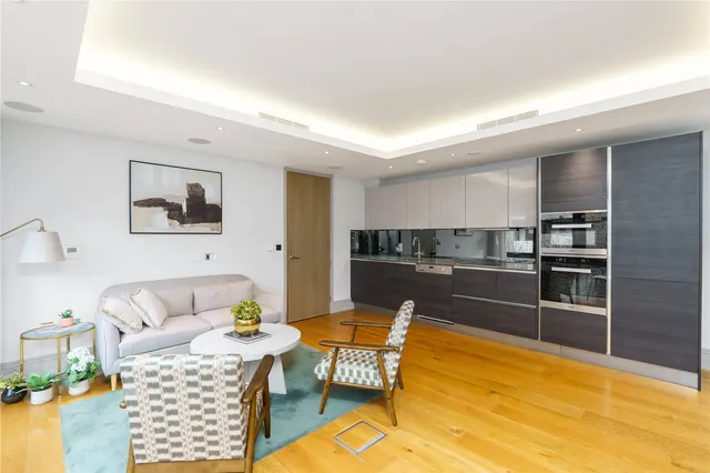 Photo 2 — Benjamin House, Cecil Grove, St John's Wood, London, NW8 7EF