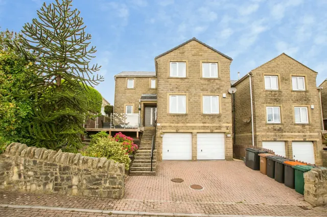 Whitemoor Way, Denholme, BD13, photo 3