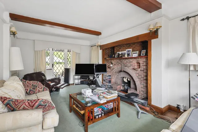 Esher Place Avenue, Esher, KT10, photo 3